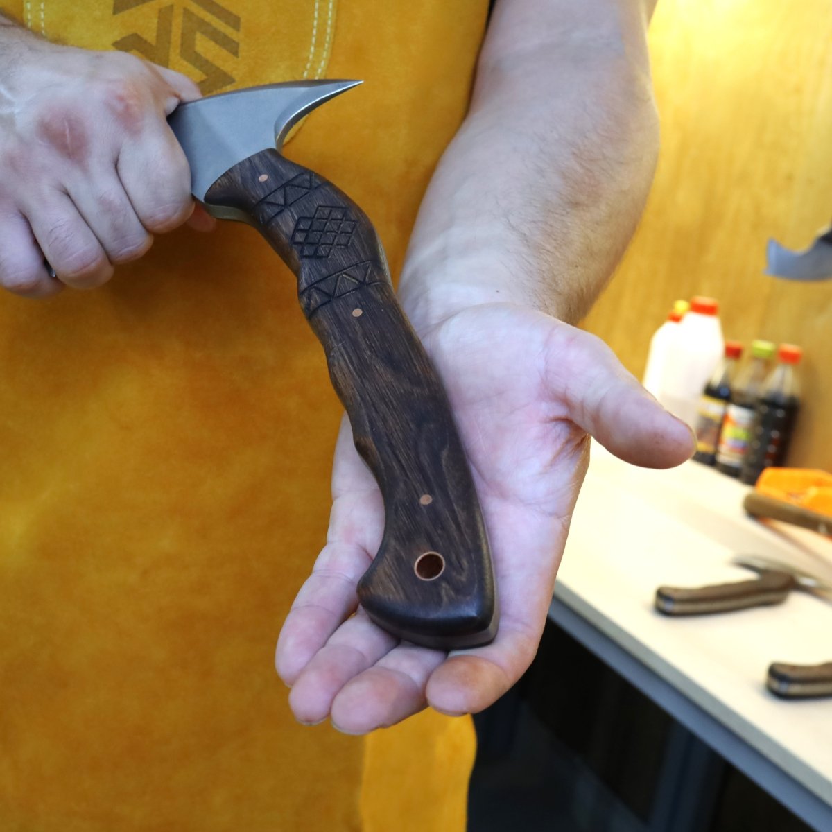 Compact tomahawk "Tahu" with wooden handle from AncientSmithy