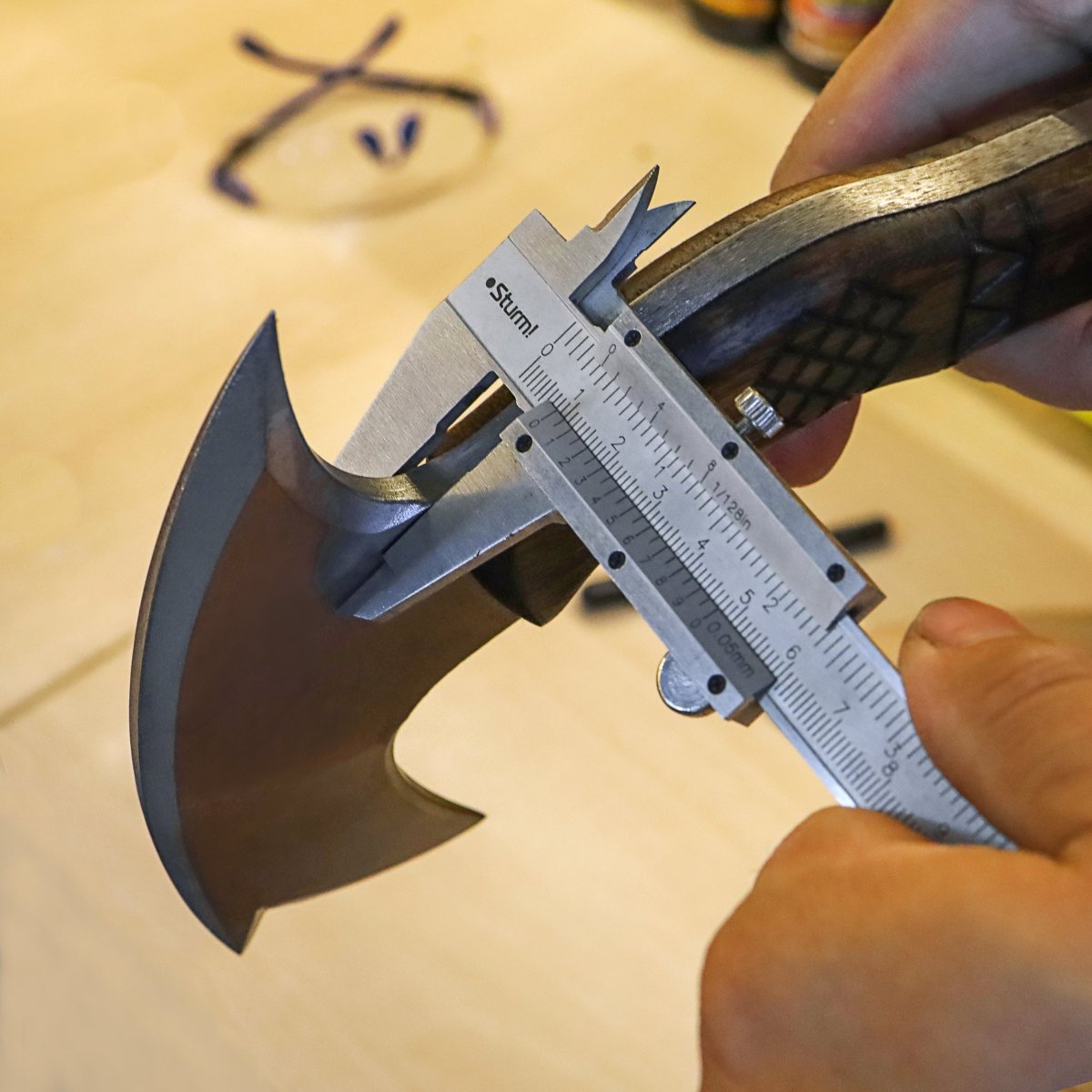 Compact tomahawk "Tahu" with wooden handle from AncientSmithy