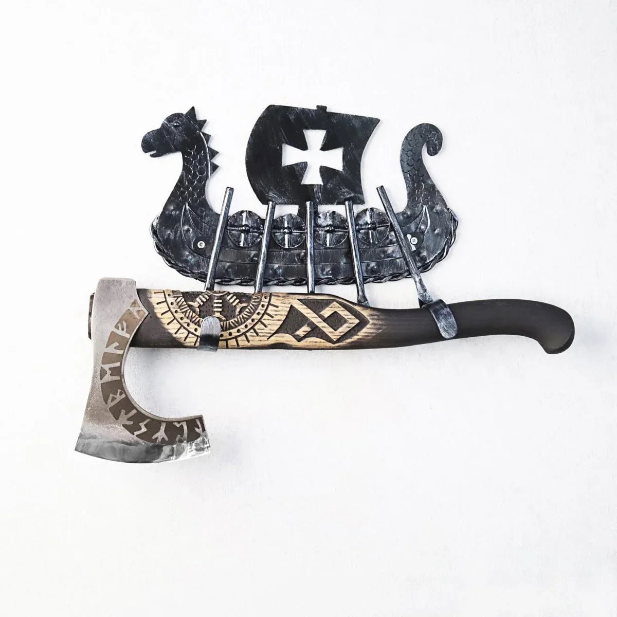 Upgrade Your Display – Drakkar Axe Holder from AncientSmithy