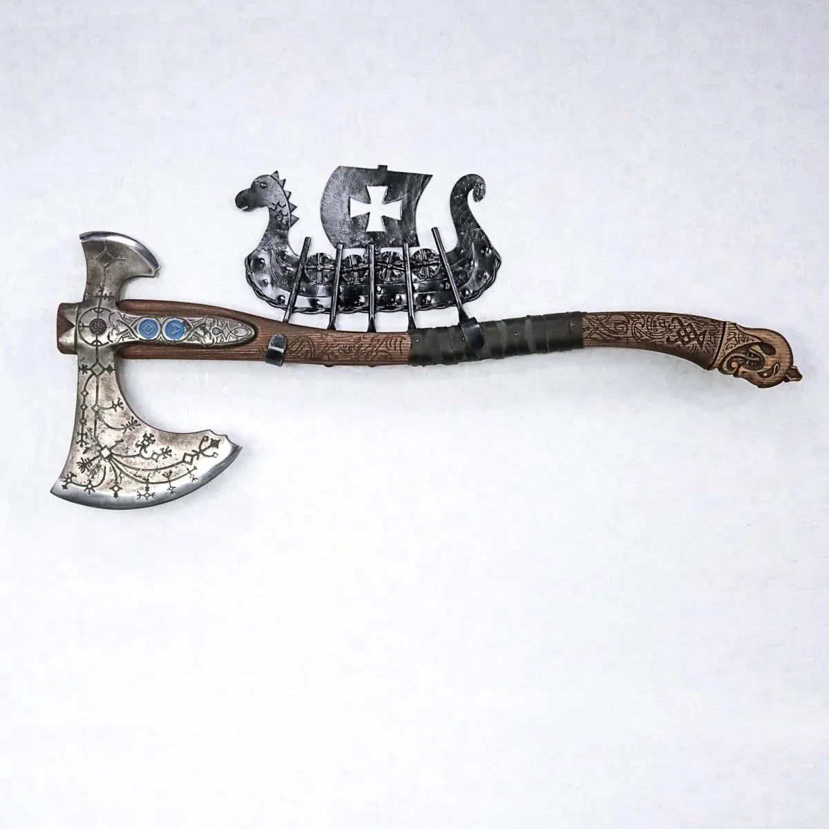Upgrade Your Display – Drakkar Axe Holder from AncientSmithy